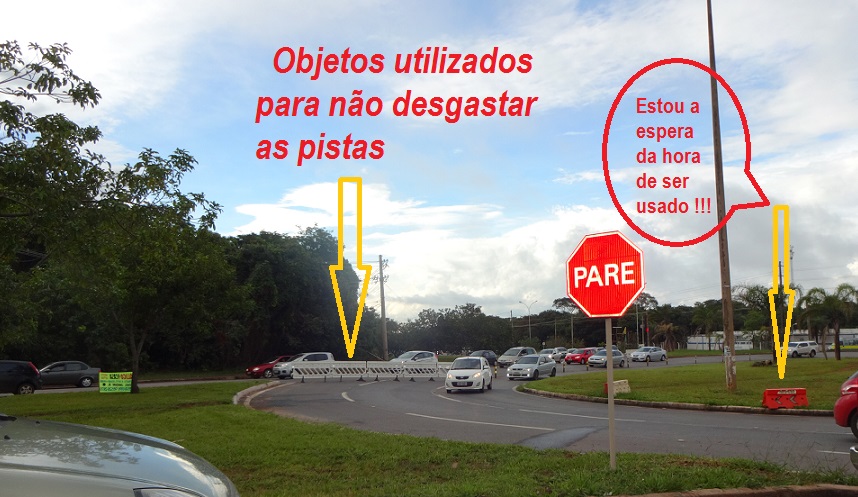 Congestionamento diário a partir das 17 hs. no balão da Esaf após obra realizada pelo DER.