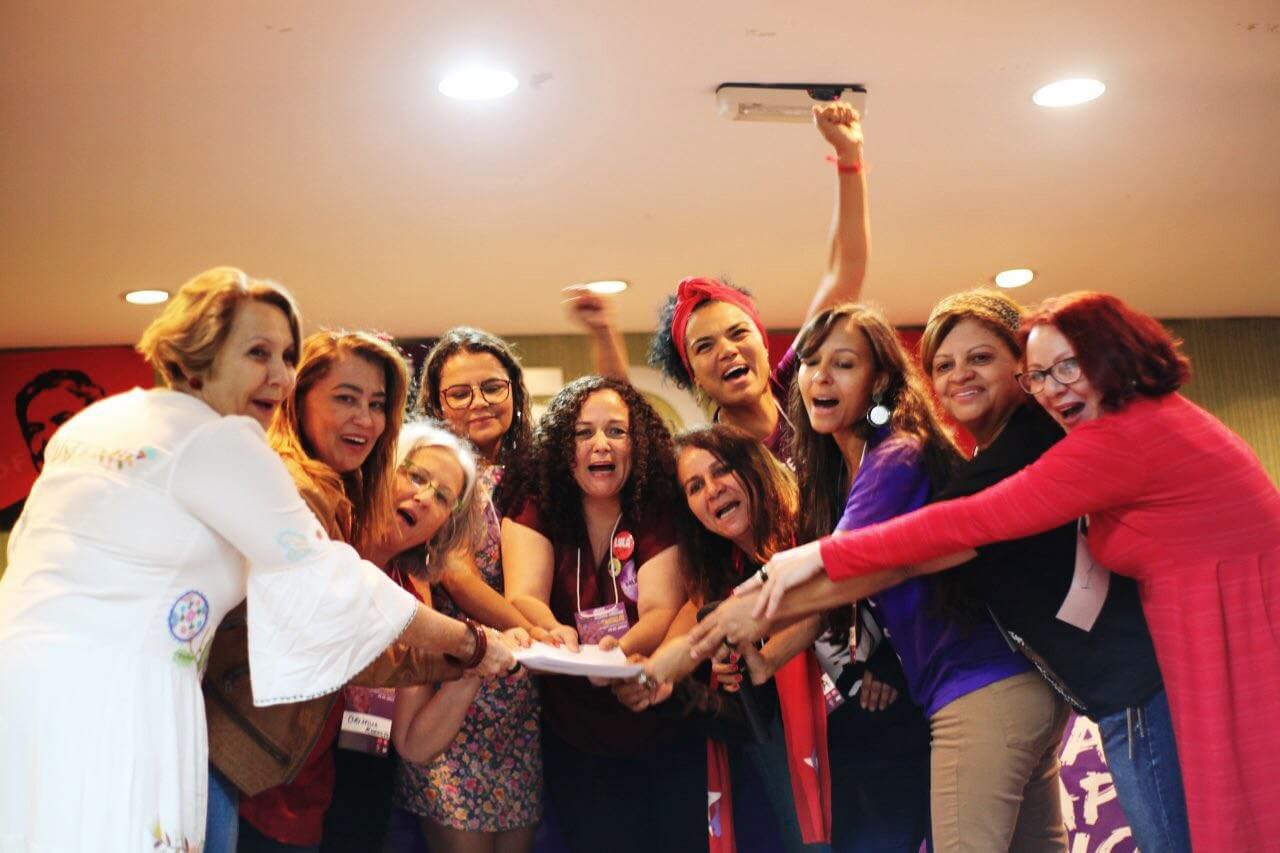 Foto: PT apresenta pré-candidaturas de mulheres e projeto Elas Por Elas no DF (pt.org.br).