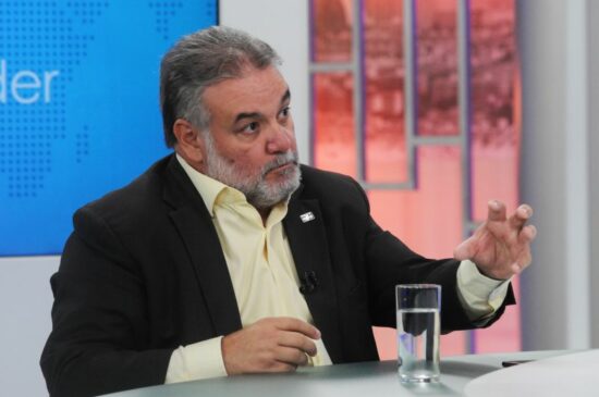 Superintendente do Sebrae/DF, Valdir Oliveira e o entrevistado do programa CB.Poder.