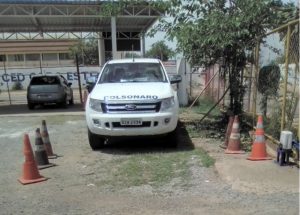 Carro do administrador da Estrutural, Major Gustavo Cunha Bolsonaro