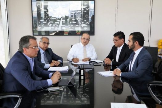 Irregularidades na saúde e educação