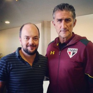 O novo executivo do São Paulo e o técnico Edgardo Bauza. Foto: Arquivo Pessoal/Facebook
