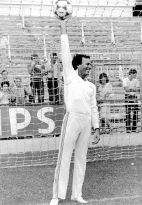 Julio Iglesias: experiência como goleiro no Real Madrid