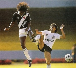 Quiñonez, campeão brasileiro em 1989 com a camisa do Vasco