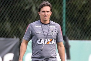 Thiago Larghi herdou a prancheta de Oswaldo de Oliveira no Galo. Foto: Bruno Cantini/Atlético