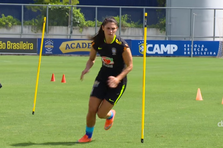 andreia-rosa-futebol