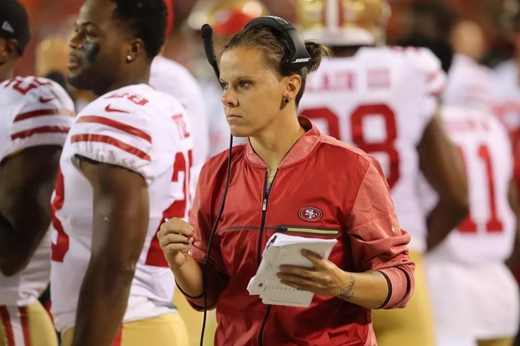 Katie-Sowers-NFL-San-Francisco- 49ers