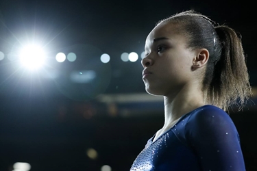 Thais-Fidelis-mundial-ginástica