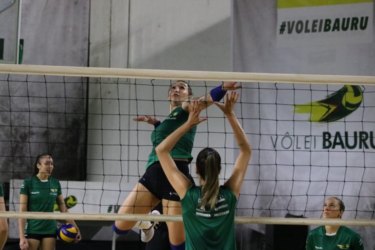 transexual-Tifanny-Superliga-volei-Bauru