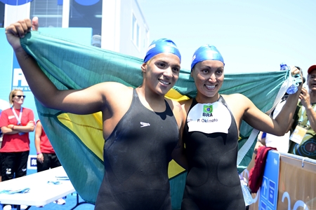 Ana Marcela e Poliana: prata e ouro no Mundial de 2013 | Foto: AFP