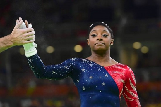 Simone Biles ginástica artística abuso sexual Larry Nassar