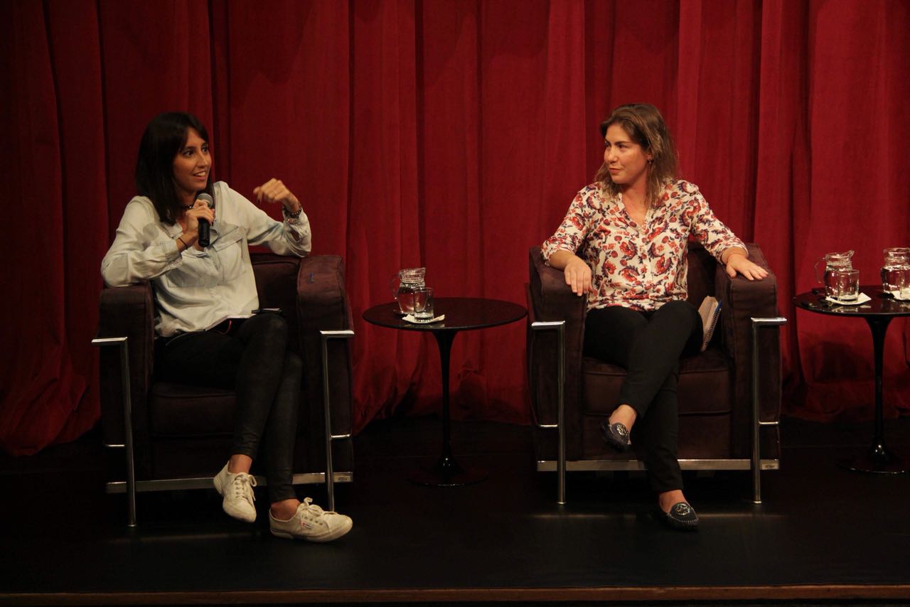 Maria Eduarda Cardim e Maíra Nunes, do blog Elas no Ataque, em debate sobre igualdade de gênero