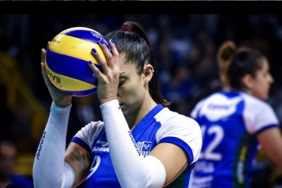 Bruna Honório descobriu que tem um pequeno tumor benigno no coração e, por isso, deixa a Seleção Brasileira feminina de vôlei
