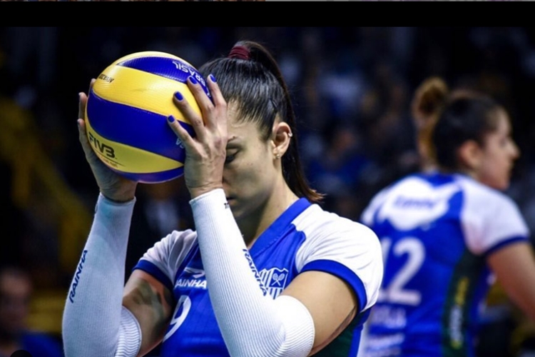Bruna Honório descobriu que tem um pequeno tumor benigno no coração e, por isso, deixa a Seleção Brasileira feminina de vôlei