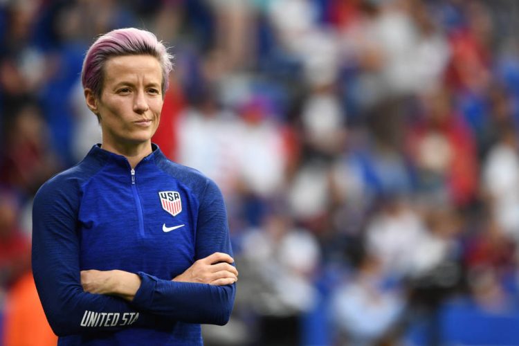 Megan Rapinoe critica três finais no mesmo dia da decisão da Copa do Mundo feminina. Campeã mundial foi um marco na luta por igualdade na Copa da frança:Pay Equal