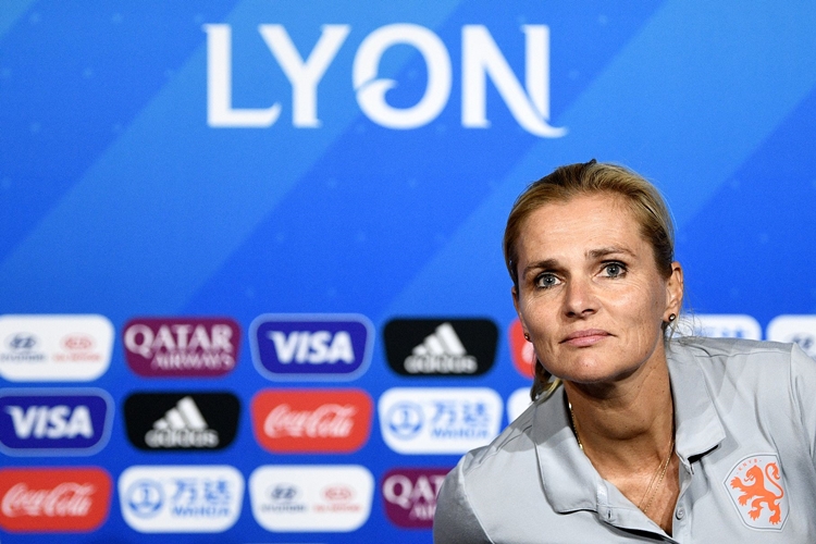 Sarina Wiegman-Copa do Mundo-técnicas