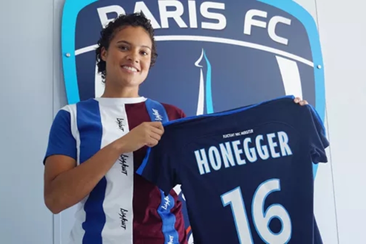 A goleira Natascha Honegger é uma aposta da técnia Pia para o futuro da Seleção Brasileira feminina de futebol