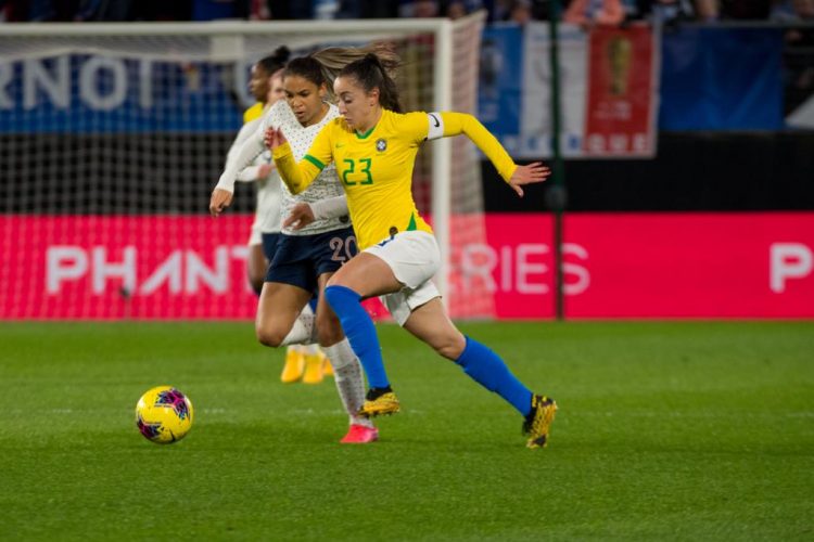 Luana futebol jogadora Seleção Brasileira e PSG