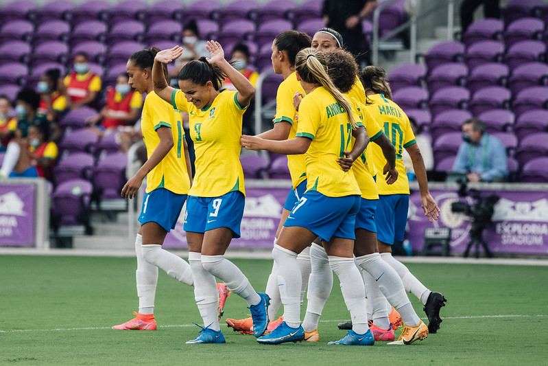 Debinha é a artilheira da Seleção Brasileira sob comando da sueca Pia Sundhage