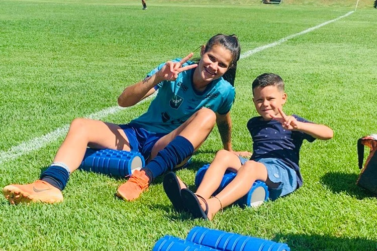 Isadora é a única mãe do elenco do Minas Brasília que disputa o Brasileirão A1 feminino em 2021