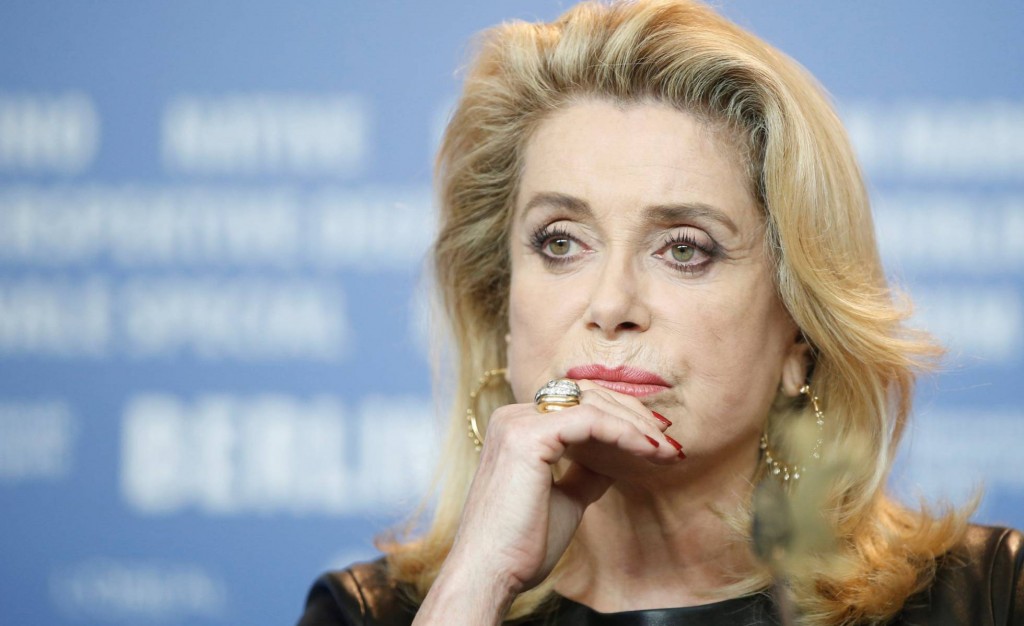 Catherine Deneuve lidera o manifesto assinado por 100 francesas. Foto: GUILLAUME HORCAJUELO EFE