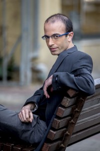 Crédito: Robin Gibb/Divulgação. Yuval Noah Harari, escritor.