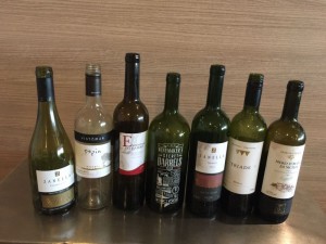23/08/2016. Crédito: Liana Sabo/CB/D.A Press. Brasil. Brasília - DF. Queijos e vinhos. Vinhos para degustação de ueijos artesanais de MG no Dom Francisco.