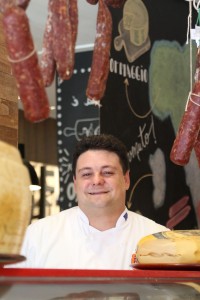 14/03/2016. Crédito: Rodrigo Nunes/Esp.CB/D.A.Press. Brasil. Brasilia - DF. Chef Ville Della Penna, do Restaurante Piccolo Emporium, na 209 Sul.