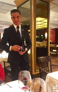 01/11/2016. Crédito: Liana Sabo/CB/D.A Press. Sommelier Roberto Raffaelli, do Restaurante Barbacoa.