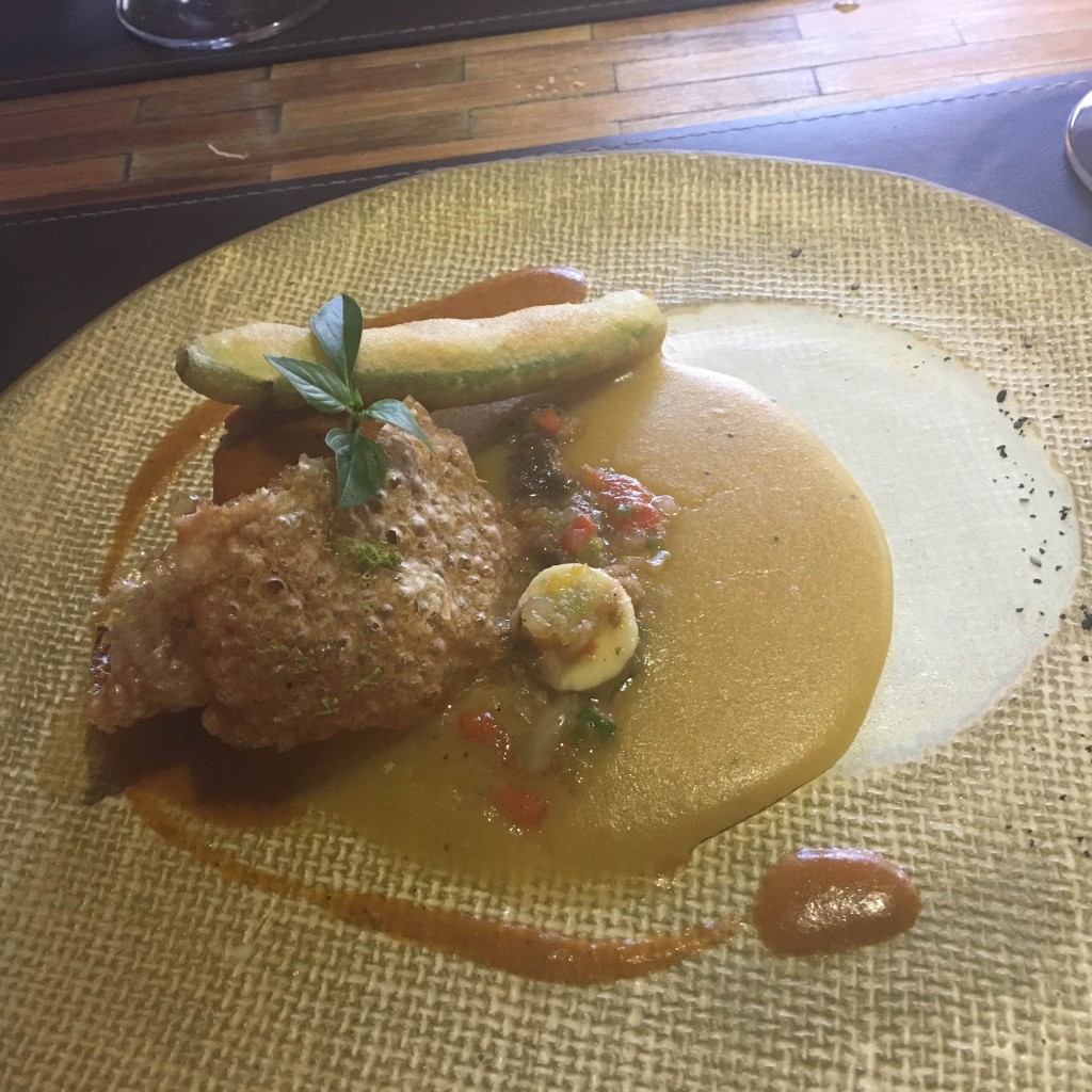 Carne de porco e frutas aparecem combinados no puerquito