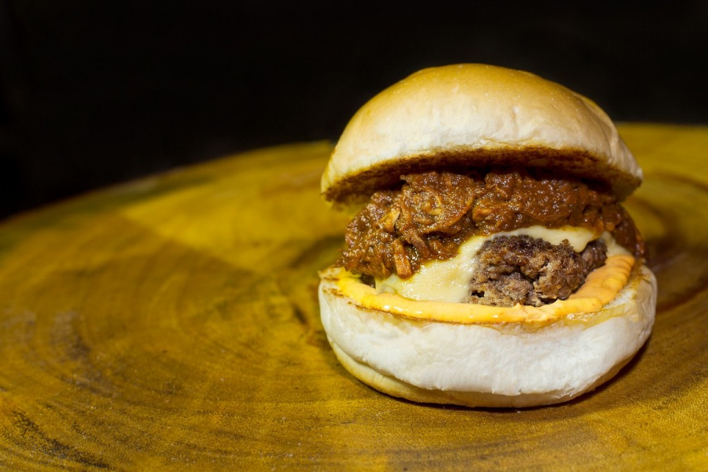 O ogro burguer é a novidade no menu do Geléia
