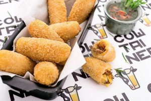 Estúdio Criativo/Divulgação. Croquete de costela do CowTainer.