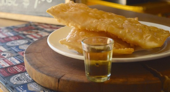 Pastel de feira? A Quituart, no lago Norte, tem!
