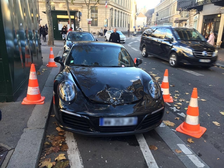 6365058_porsche-explose