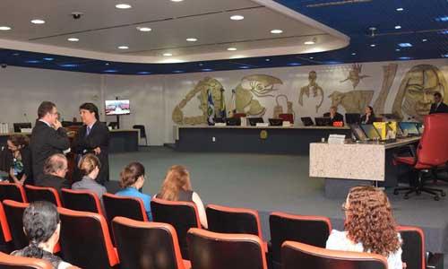 Reunião no Plenário do TRT