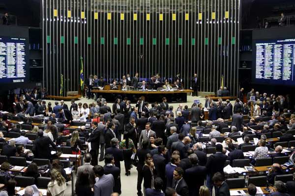 17/11/2015 Crédito: Ananda Borges/Camara dos Deputados. Sessão para Deliberação dos dispositivos pendentes de apreciação, referentes aos Vetos Presidenciais nºs 21, 25, 26, 29, 31 e 33, de 2015.