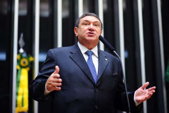 Deputado Átila Lins, relator da PEC