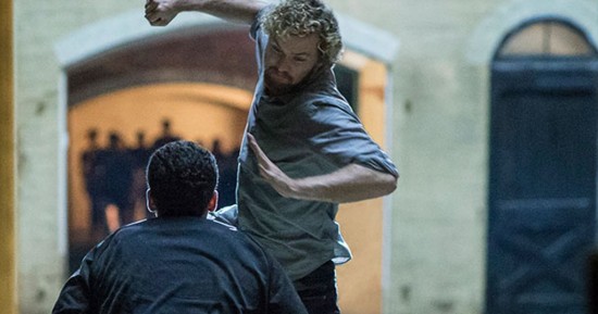 Cena de Punho de ferro, nova série da Netflix que estreia em 2017