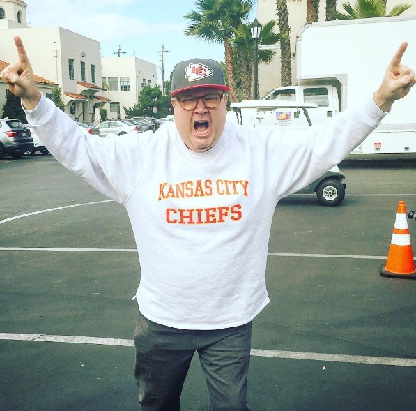 Eric, o cameron de Modern Family