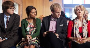 Tom, Clairie, Josh e Rose em Please like me