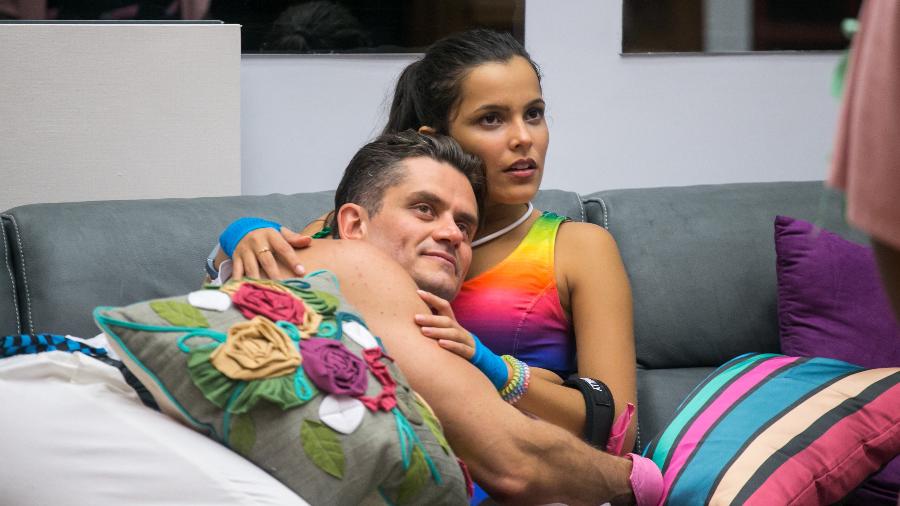 O casal Marcos e Emilly do BBB 17