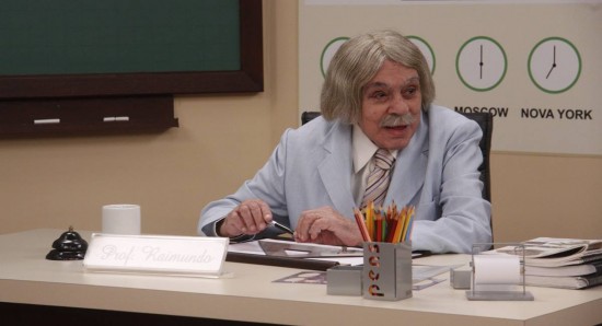 Chico Anysio como Professor Raimundo em Escolinha do Professor Raimundo