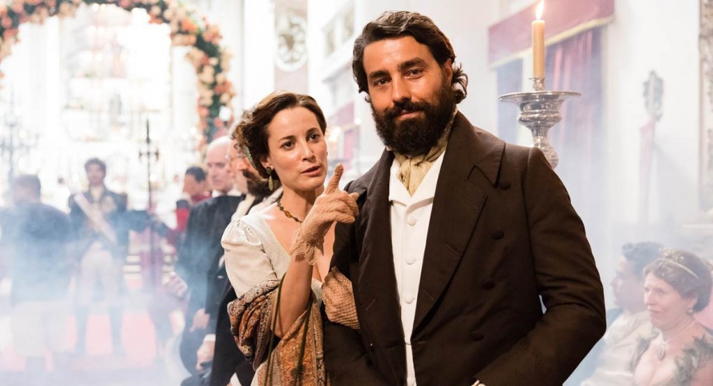  Maria João e Ricardo Pereira como Letícia e Ferdinando na novela Novo Mundo.