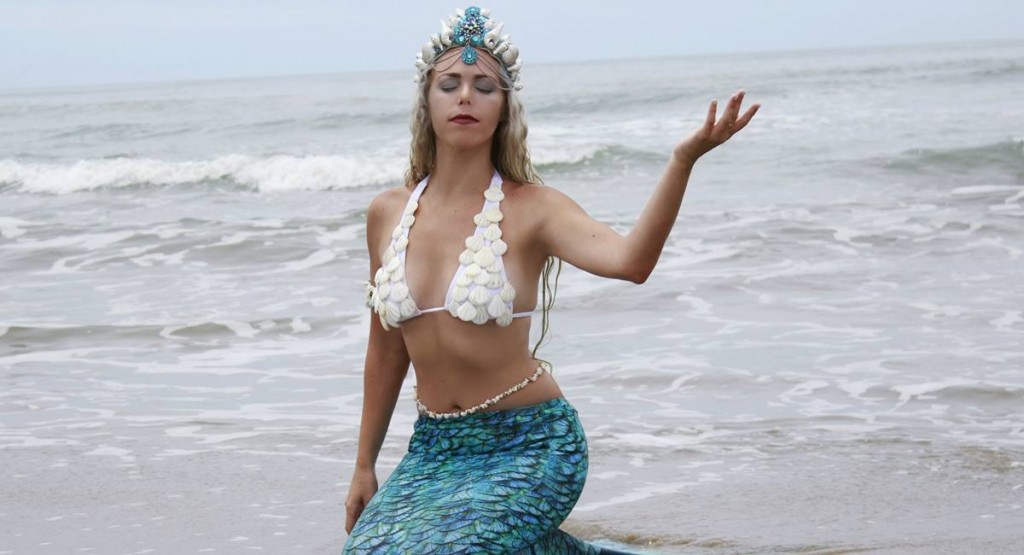 Sereia profissional Mirella Ferraz