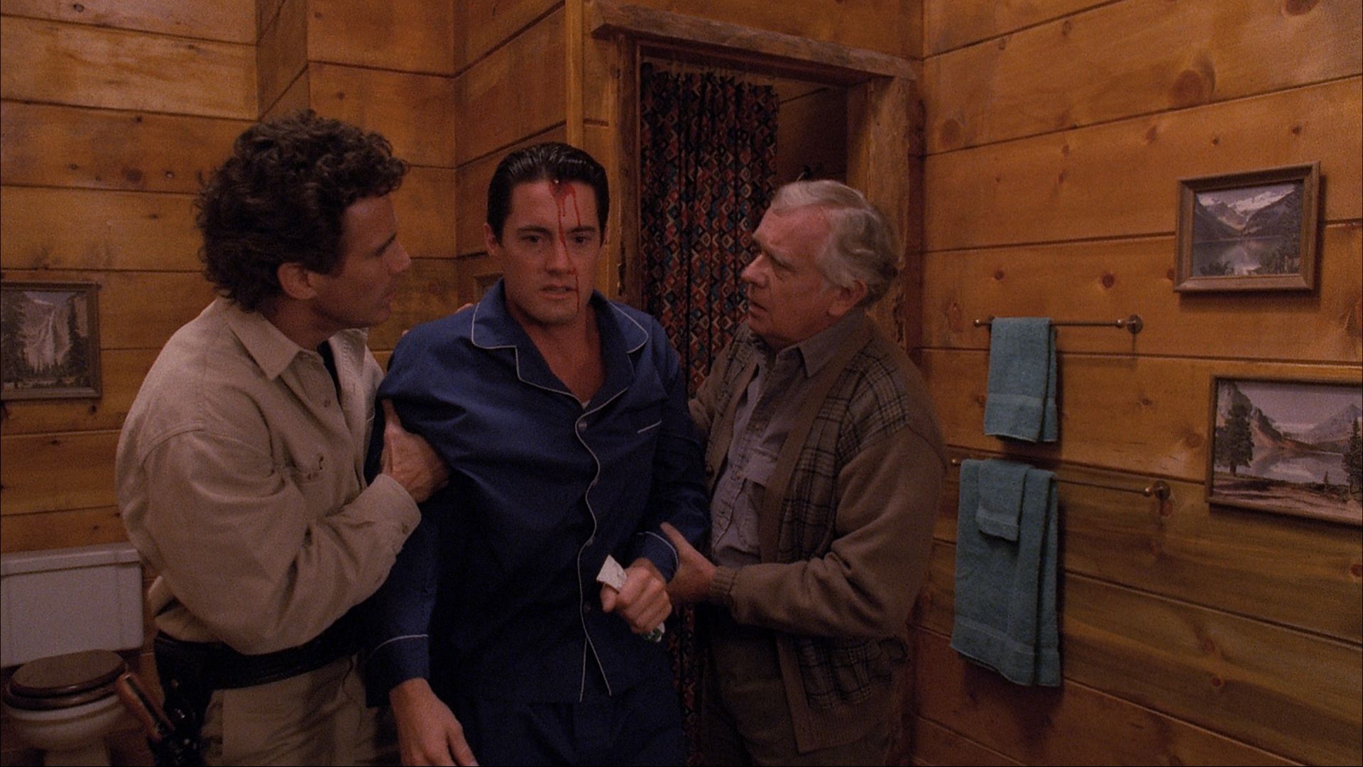 Cenas de Twin Peaks são repletas de violência