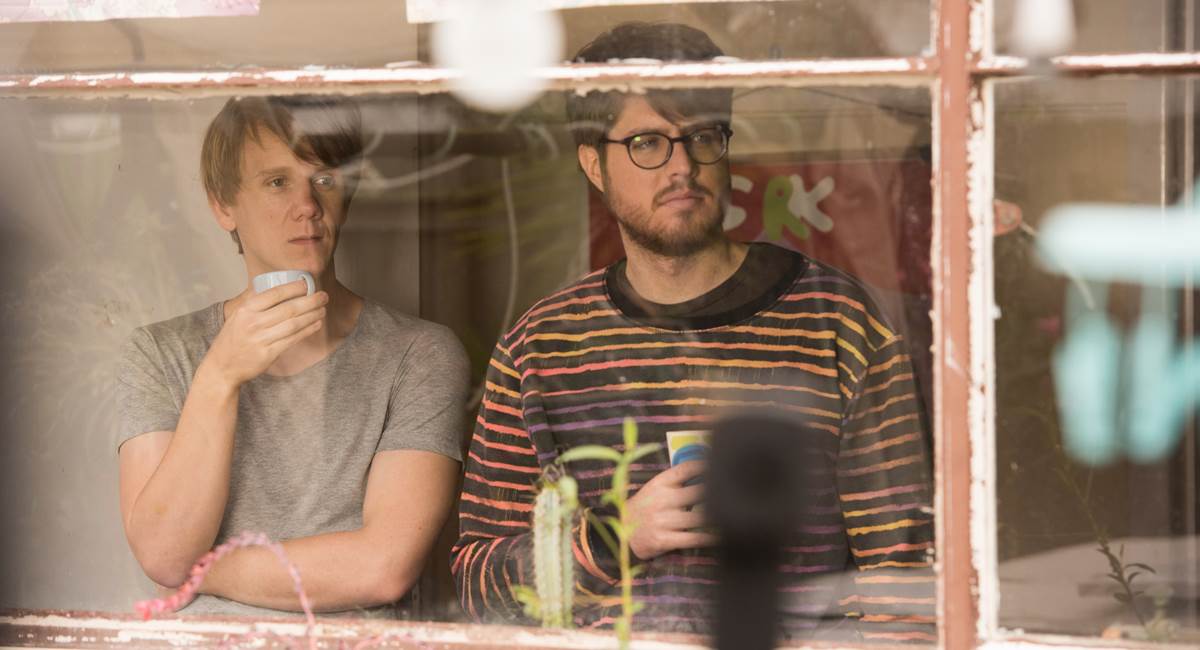 Cena de Please like me