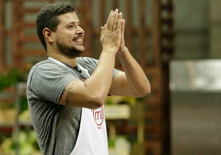 Raul Lemos, ex participante do MasterChef Brasil.