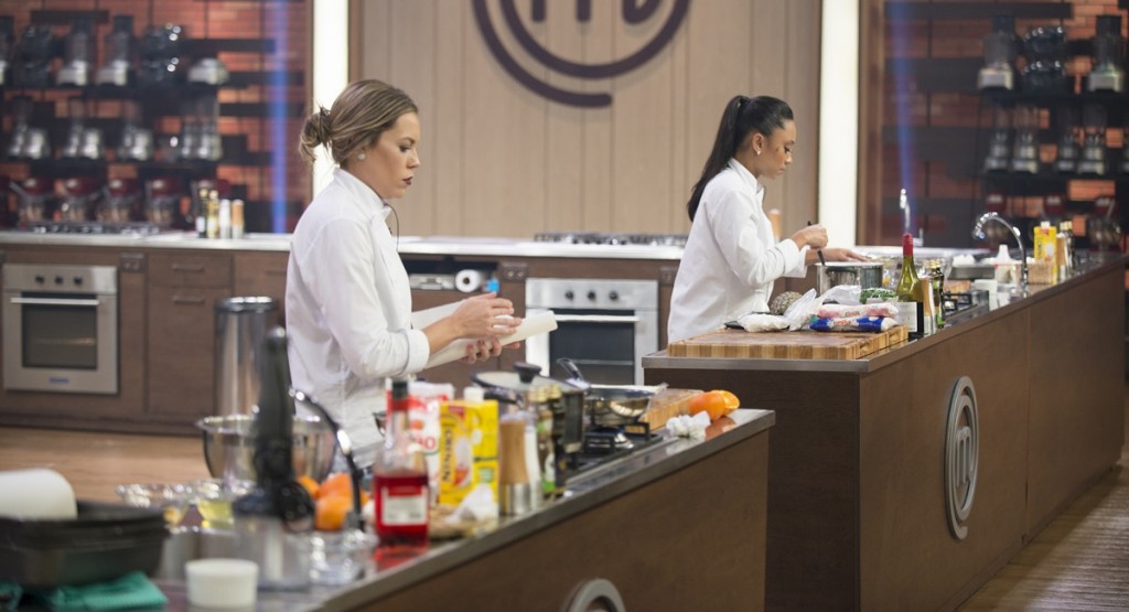As duas finalistas cozinham pela última vez no MasterChef