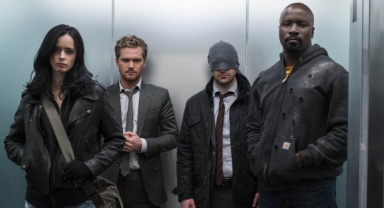 Cenas da primeira temporada da série Os Defensores da Netflix.
