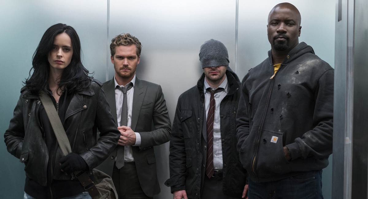 Cenas da primeira temporada da série Os Defensores da Netflix.